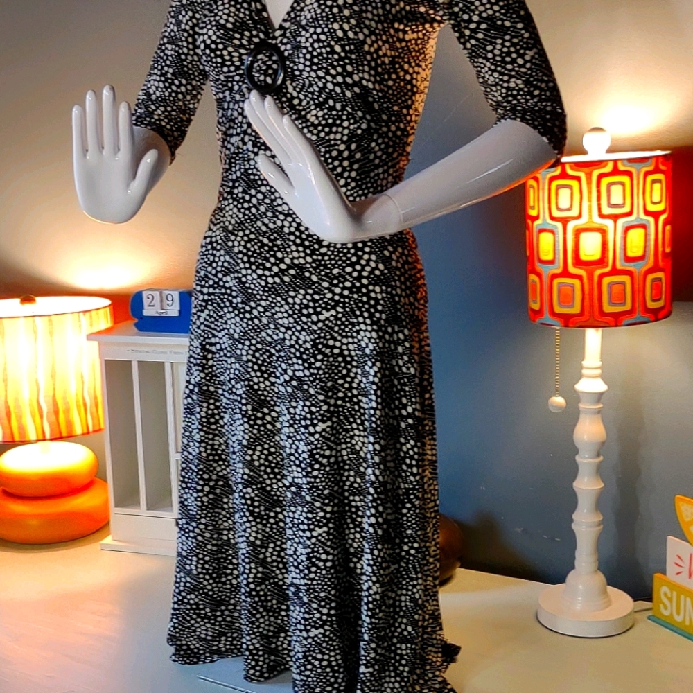 Women's half sleeve midi dress